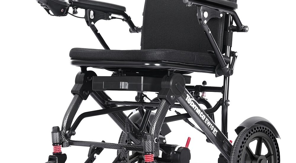 how to lock wheelchair